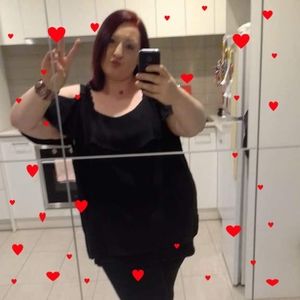 Meet your Posher, Crystal